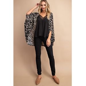 NWT Eesome Animal Print Dolman Sleeve Cocoon Cardigan, S/M